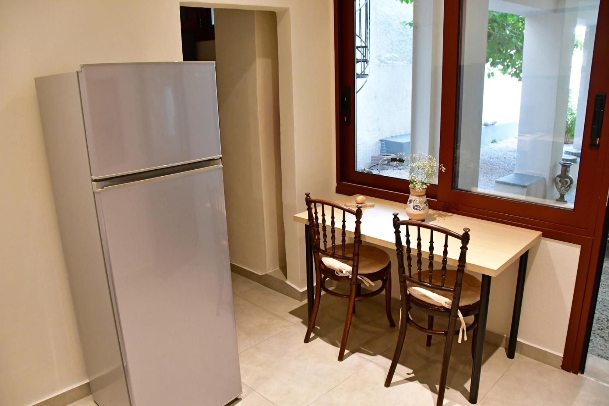 Αρχοντικό Σπίτι Στην Αίγινα Apartment Exterior photo